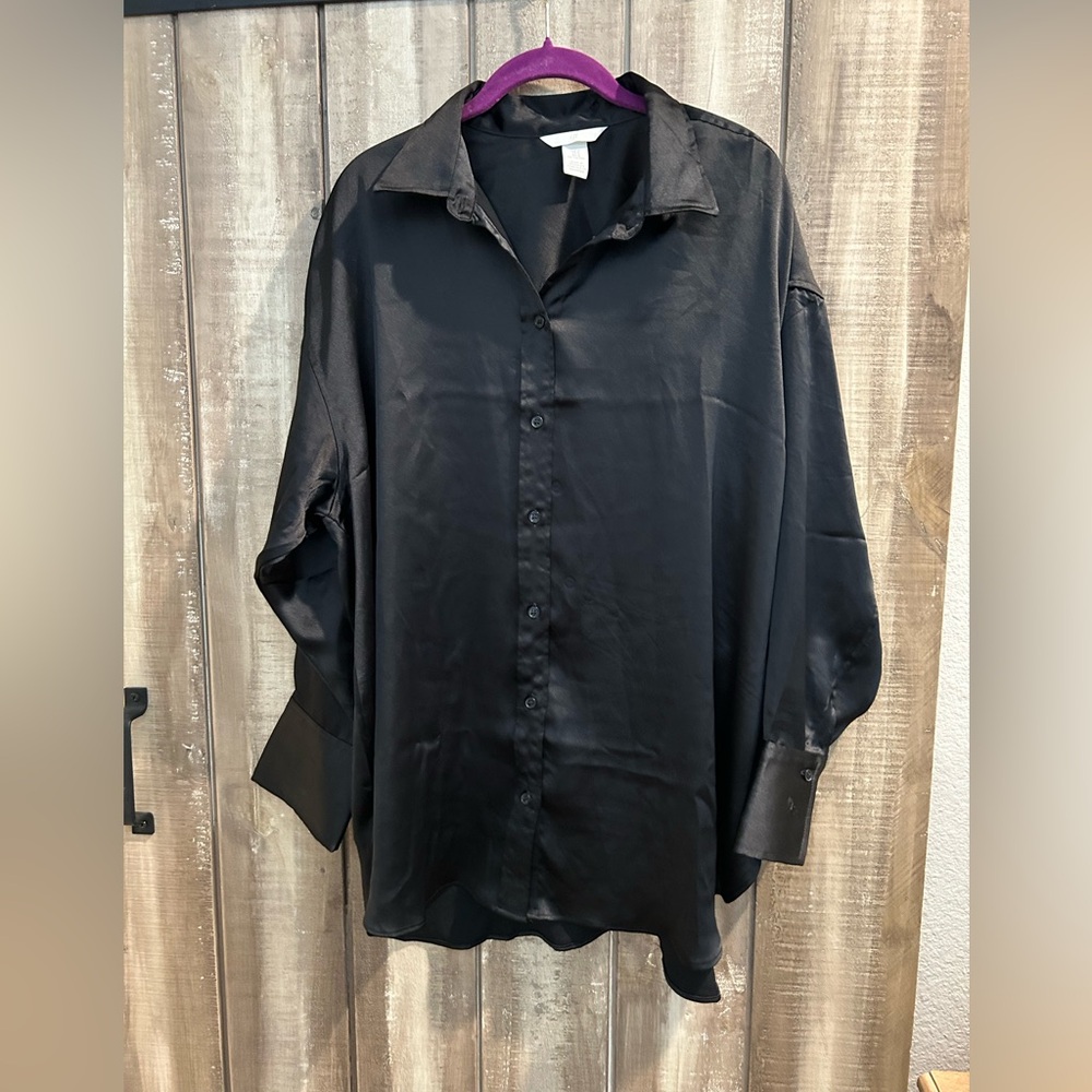 H&M black Satin button down shirt, M - Picture 3 of 10